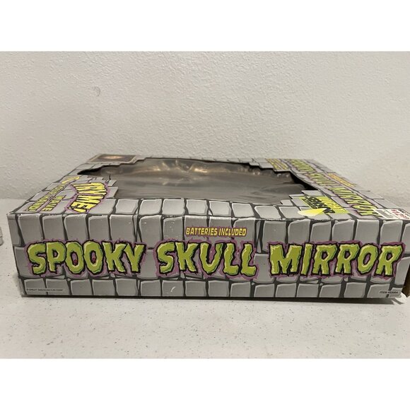 Vintage GAF Corp SPOOKY 3D Laughing SKULL 12½" Wall MIRROR Halloween Decor - Picture 11 of 15